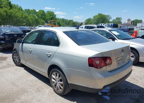 2010 Volkswagen Jetta Se from USA, damaged, VIN 3VWRX7AJXAM044179